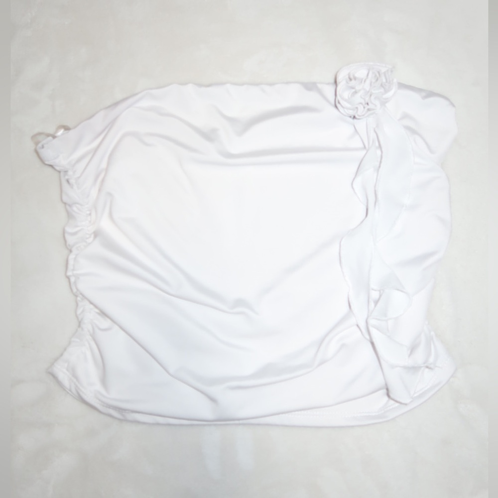 Cute white rose tube top